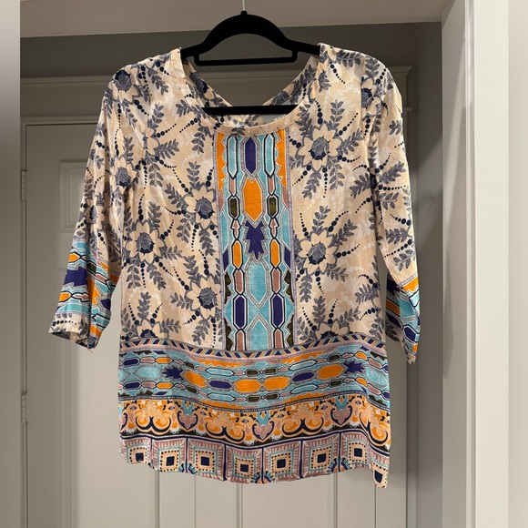 Maeve Anthropologie Womens Cream Button Back Silk Sydney Blouse size 4 - Picture 1 of 4